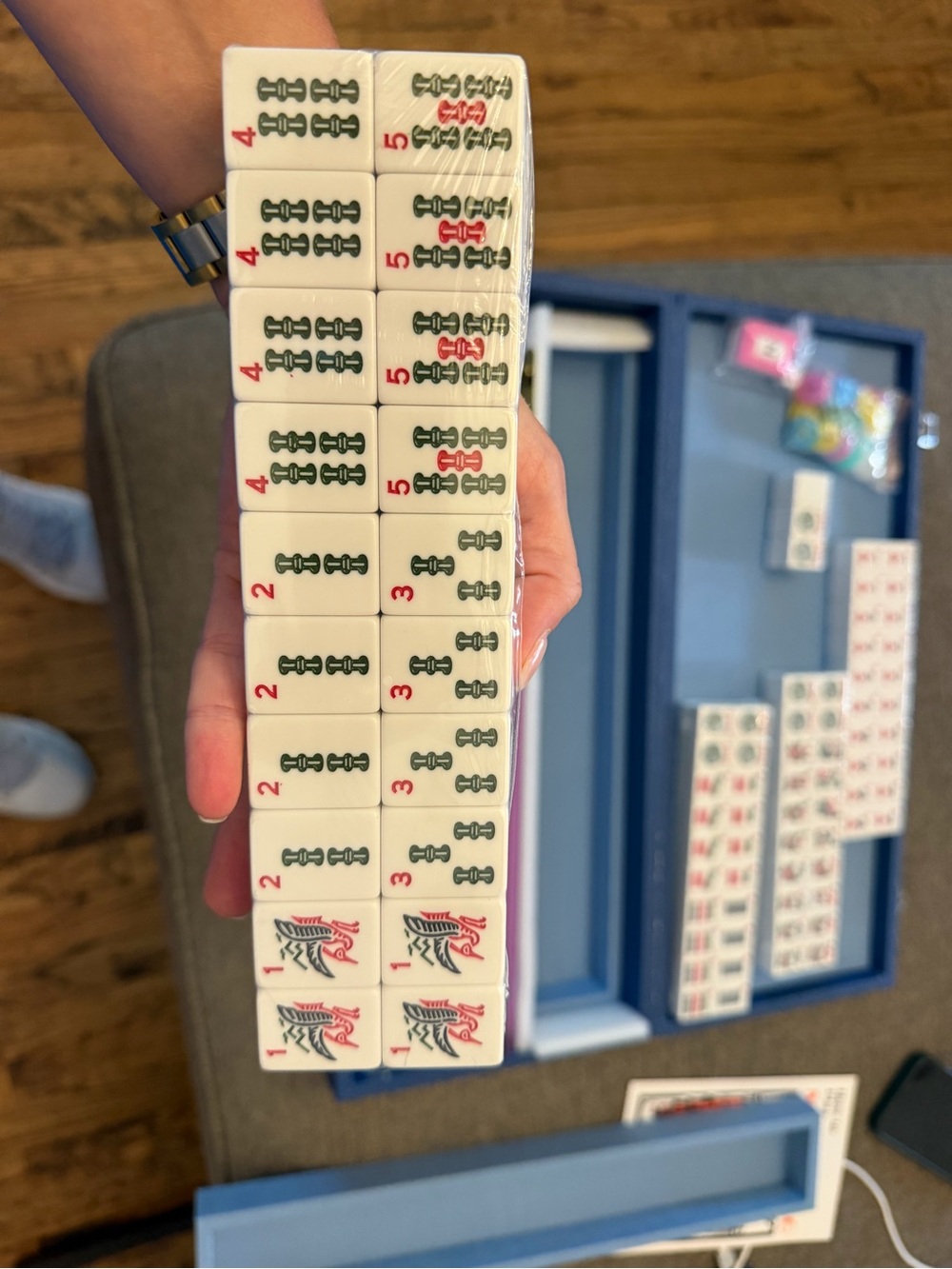 Mahjong Set with White Tiles and Navy Case - Picture 11 of 16